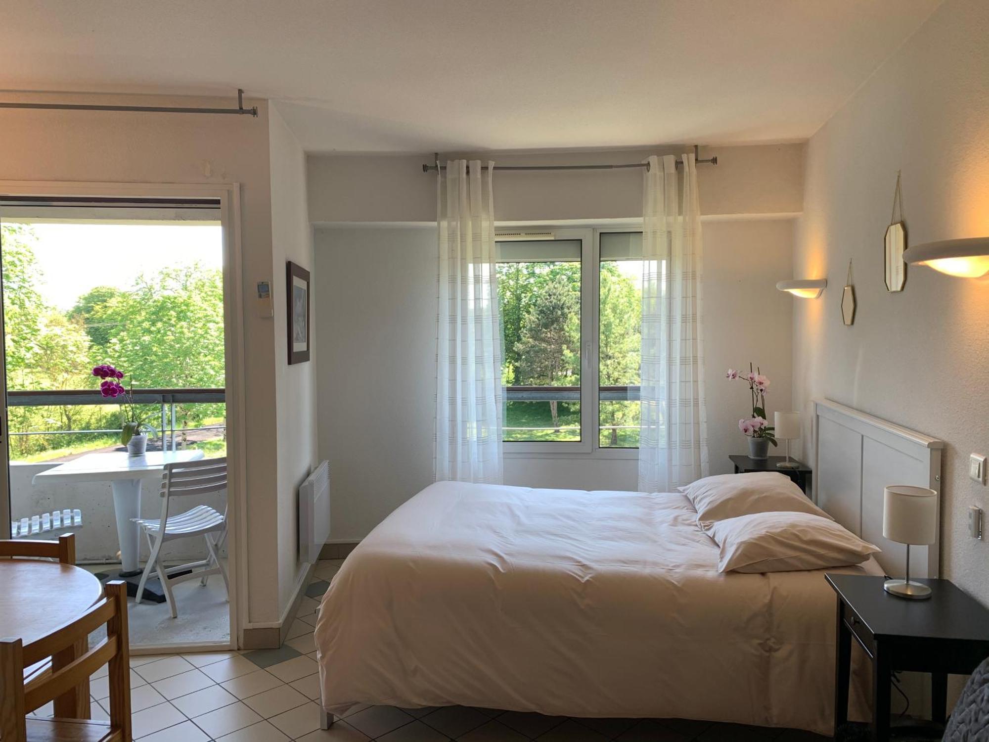 Residence "Les Fontaines" Des Thermes De Castera-Verduzan Bagian luar foto