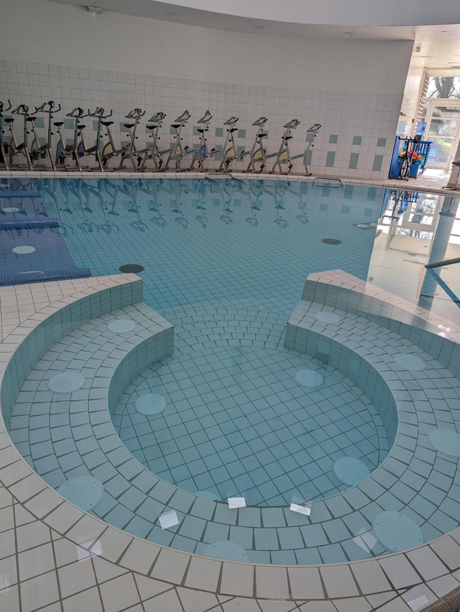 Residence "Les Fontaines" Des Thermes De Castera-Verduzan Bagian luar foto